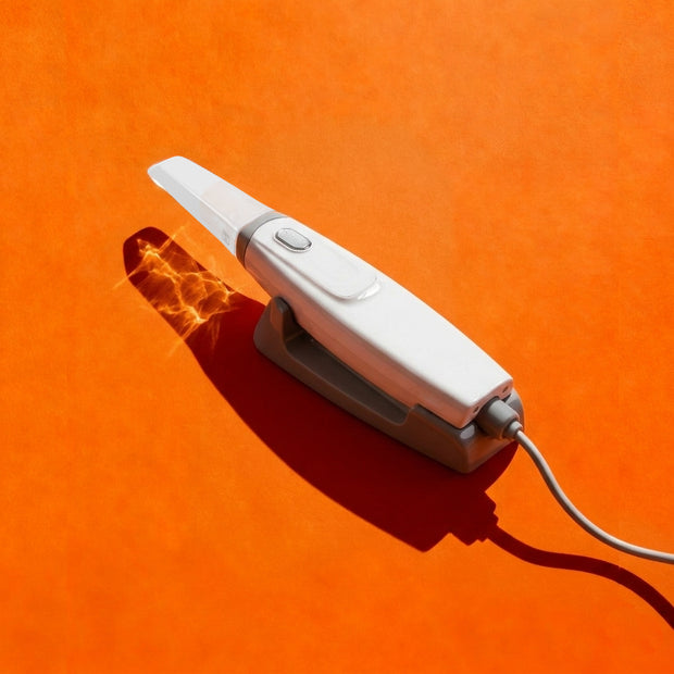 iScan™ intra-oral scanner